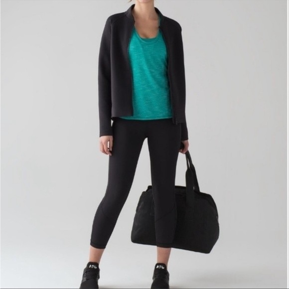 Lululemon Teal Glide and Stride Tank - Picture 6 of 13